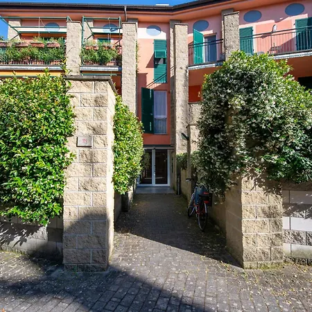 Apartman 274- Casa Delle Due Baie, 10 Minuti A Piedi Dalla Baia Del Silenzio E Dal Centro Storico *