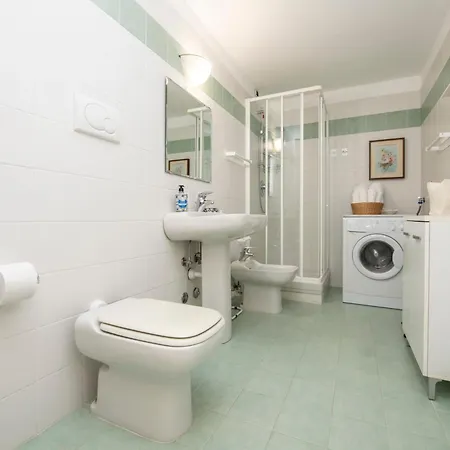 274- Casa Delle Due Baie, 10 Minuti A Piedi Dalla Baia Del Silenzio E Dal Centro Storico